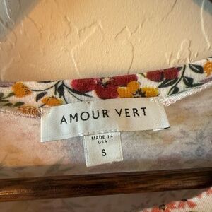 Amour Vert‎ Dress Size S Pink/Red Floral Print